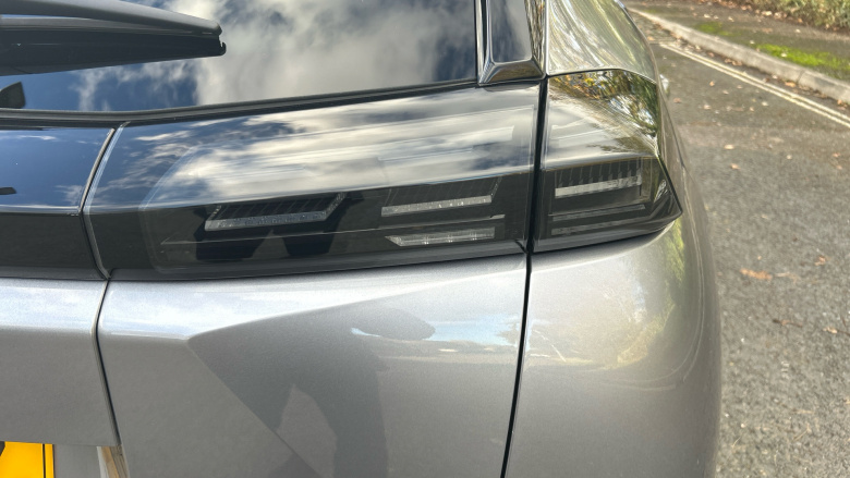 Peugeot 2008 1.2 PureTech 130 Allure 5dr Petrol Estate